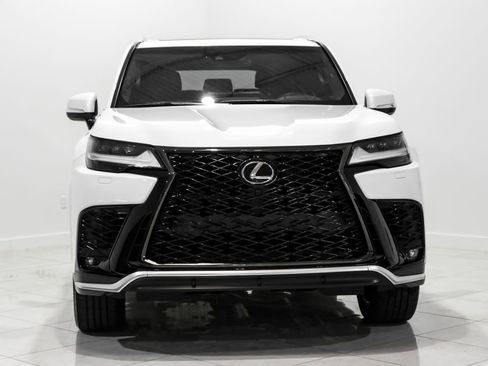 Used 2023 Lexus LX 600 F Sport AWD/4WD image 2