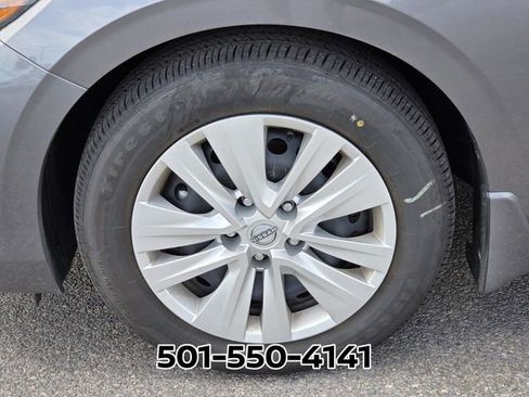Used 2025 Nissan Sentra S FWD image 19