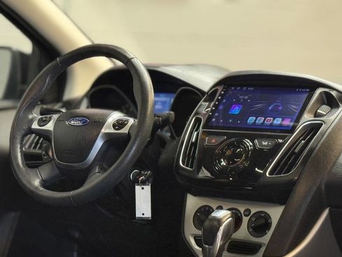 Used 2014 Ford Focus SE w/ Equipment Group 201A image 12