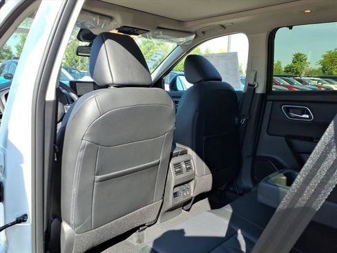 New 2026 Nissan Rogue Platinum w/ Platinum Premium Package image 27