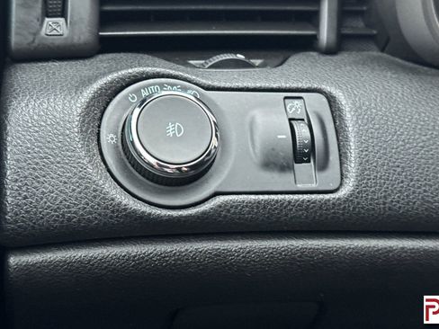 Used 2015 Chevrolet Malibu LT image 28