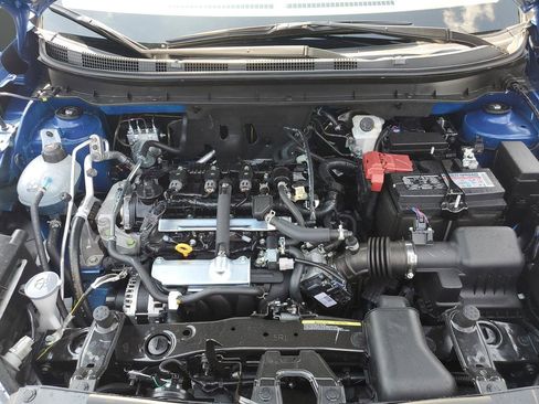 New 2025 Nissan Kicks Play S image 32