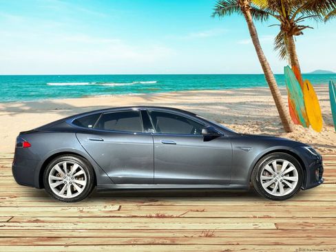 Used 2016 Tesla Model S 90D image 6