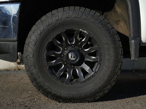 Used 2021 GMC Sierra 2500 SLE w/ SLE Value Package; AWD/4WD image 13