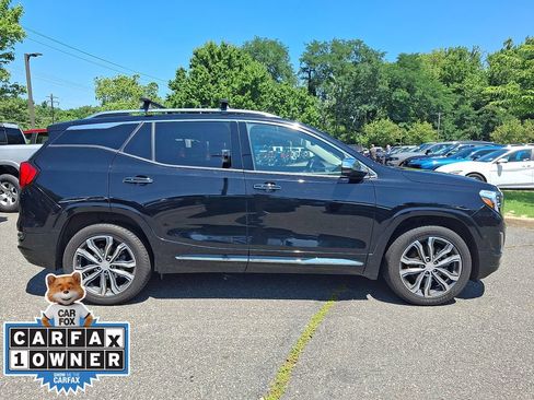 Used 2019 GMC Terrain Denali w/ Advanced Safety Package AWD/4WD image 5