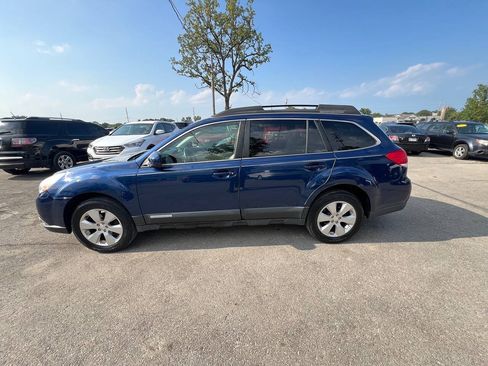 Used 2010 Subaru Outback 2.5i Limited AWD/4WD image 1