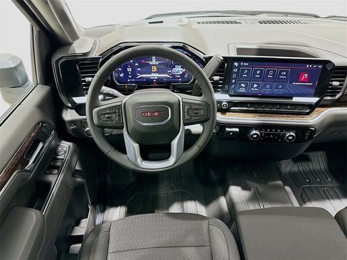 New 2026 GMC Sierra 3500 SLE w/ Preferred Package image 22