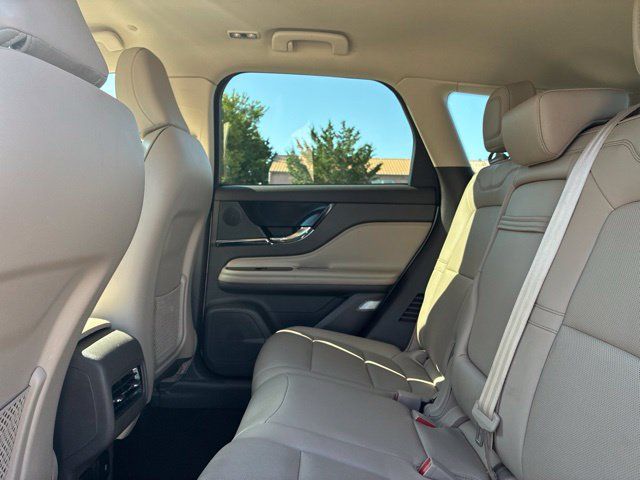 Certified 2023 Lincoln Corsair FWD w/ Equipment Group 101A image 22
