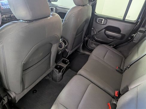Certified 2022 Jeep Wrangler Unlimited Sport image 16