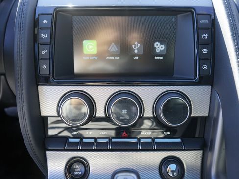 Used 2017 Jaguar F-TYPE Coupe image 20