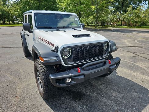 New 2026 Jeep Wrangler Unlimited Rubicon w/ Steel Bumper Group AWD/4WD image 8