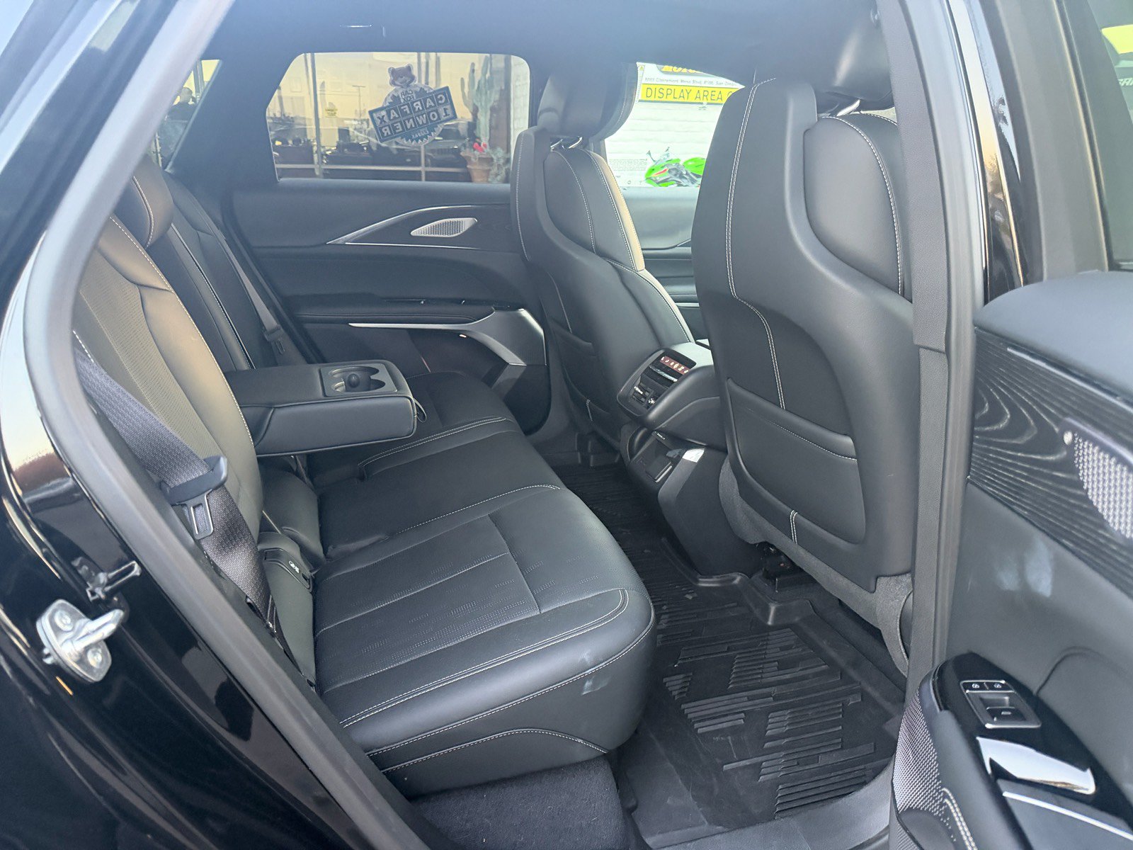 Used 2024 Cadillac Lyriq Sport AWD/4WD image 13