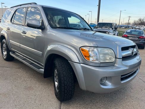 Used 2006 Toyota Sequoia SR5 image 6