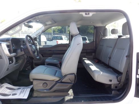 Used 2024 Ford F250 XL w/ FX4 Off-Road Package AWD/4WD image 12