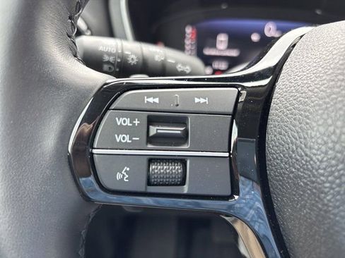 Used 2025 Honda Pilot Elite image 29