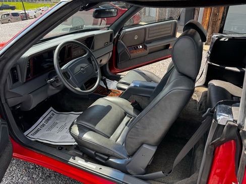Used 1989 Chrysler LeBaron Premium image 39