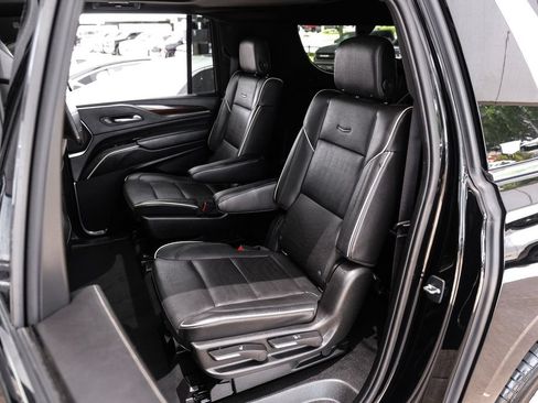 Used 2021 Cadillac Escalade ESV Premium Luxury w/ Performance Package RWD image 45
