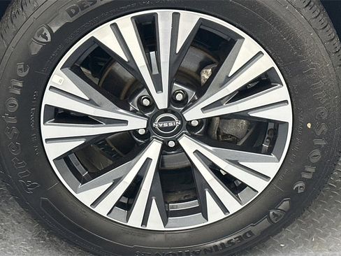 Certified 2023 Nissan Rogue SV w/ SV Premium Package image 21