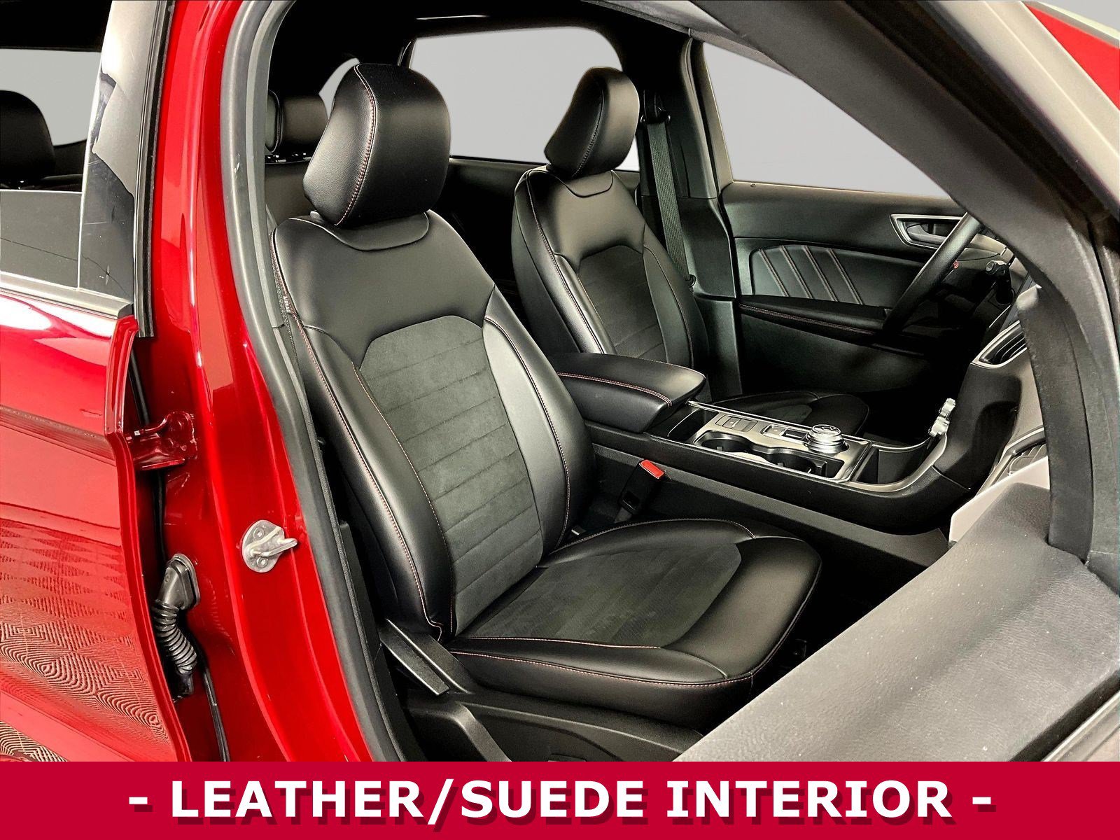 Used 2022 Ford Edge ST-Line AWD/4WD image 28