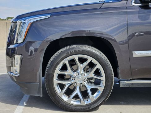 Used 2016 Cadillac Escalade Platinum image 13