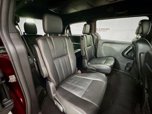 Used 2020 Dodge Grand Caravan GT image 28
