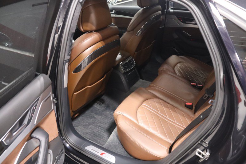 Used 2014 Audi S8 AWD/4WD image 39