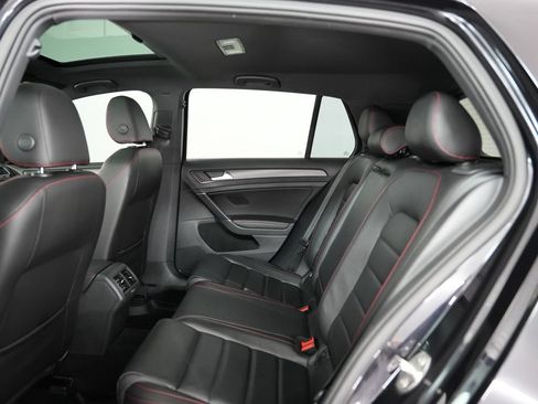 Used 2018 Volkswagen GTI SE w/ SE Leather Package FWD image 39