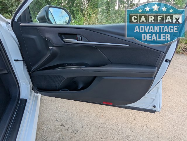 Used 2025 Toyota Camry LE FWD image 36