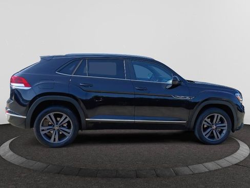 Used 2021 Volkswagen Atlas Cross Sport SE w/ Panoramic Sunroof Package FWD image 8