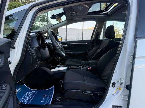 Used 2018 Honda Fit EX image 10
