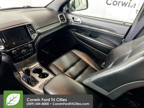 Used 2021 Jeep Grand Cherokee Limited image 26