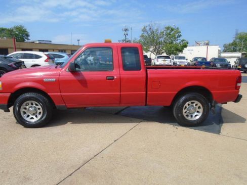 Used 2011 Ford Ranger XLT AWD/4WD image 2