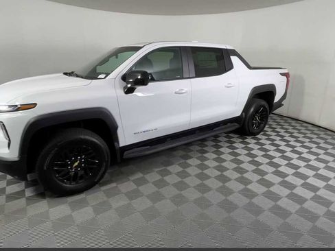 New 2024 Chevrolet Silverado EV W/T image 8