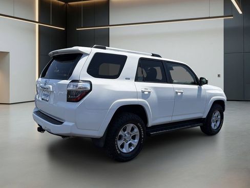 Used 2021 Toyota 4Runner SR5 AWD/4WD image 6