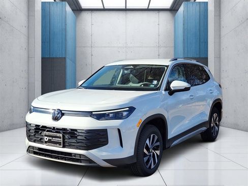 New 2026 Volkswagen Tiguan S image 22