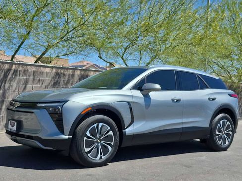 Used 2024 Chevrolet Blazer EV LT AWD/4WD image 5