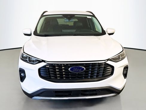 Used 2023 Ford Escape SE w/ PHEV Premium Package image 2