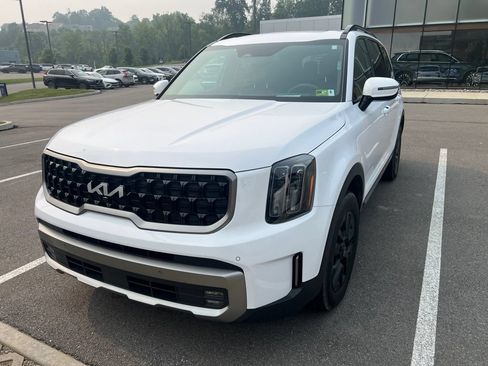Used 2023 Kia Telluride SX Prestige X-Pro AWD/4WD image 2