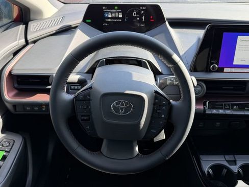 New 2026 Toyota Prius SE image 13