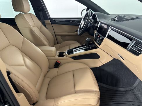 Certified 2026 Porsche Macan S AWD/4WD image 24