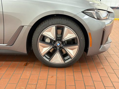 Used 2026 BMW i4 xDrive40i w/ Premium Package AWD/4WD image 12