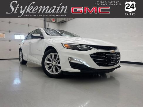 Used 2024 Chevrolet Malibu LT FWD image 1