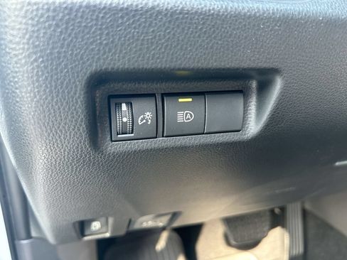Certified 2025 Toyota RAV4 LE AWD/4WD image 13