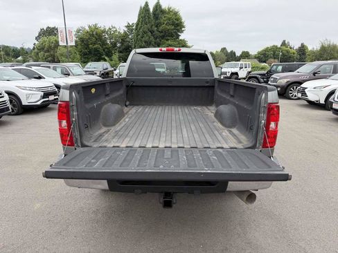 Used 2009 Chevrolet Silverado 3500 W/T AWD/4WD image 21