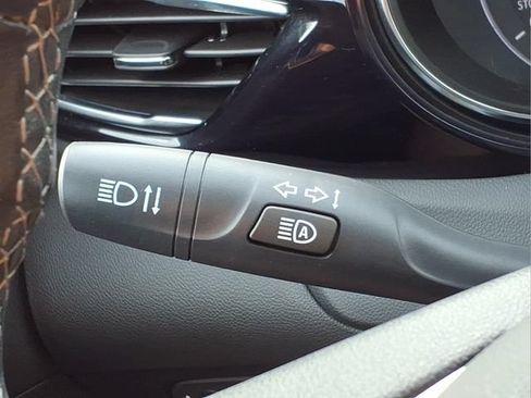 Used 2023 Buick Encore GX Select w/ Safety Package II AWD/4WD image 28