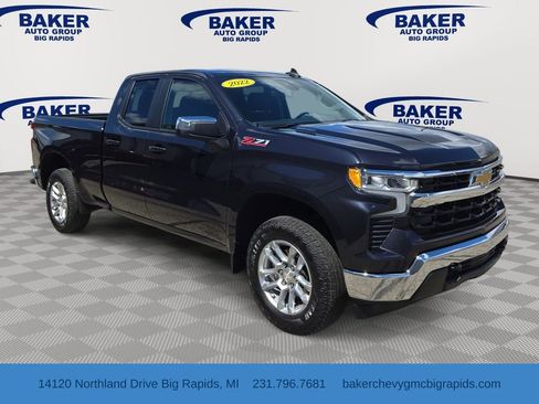Used 2022 Chevrolet Silverado 1500 LT AWD/4WD image 1