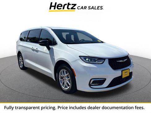 Used 2025 Chrysler Pacifica Select FWD image 1