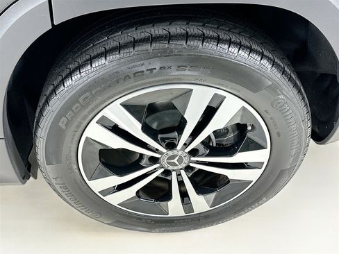 Certified 2025 Mercedes-Benz GLB 250 4MATIC image 32