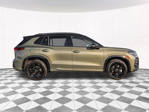 New 2026 Volkswagen Tiguan SE R-Line image 13