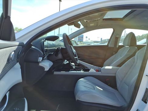 New 2026 Hyundai Elantra Limited w/ Cargo Package image 25